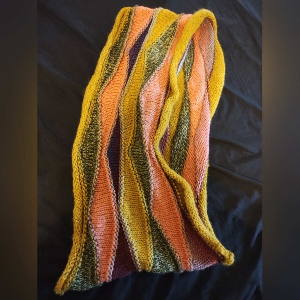 D&Y Knit Infinity Scarf/Cowl neck Sweater Beautiful Earth Tone Colors Soft